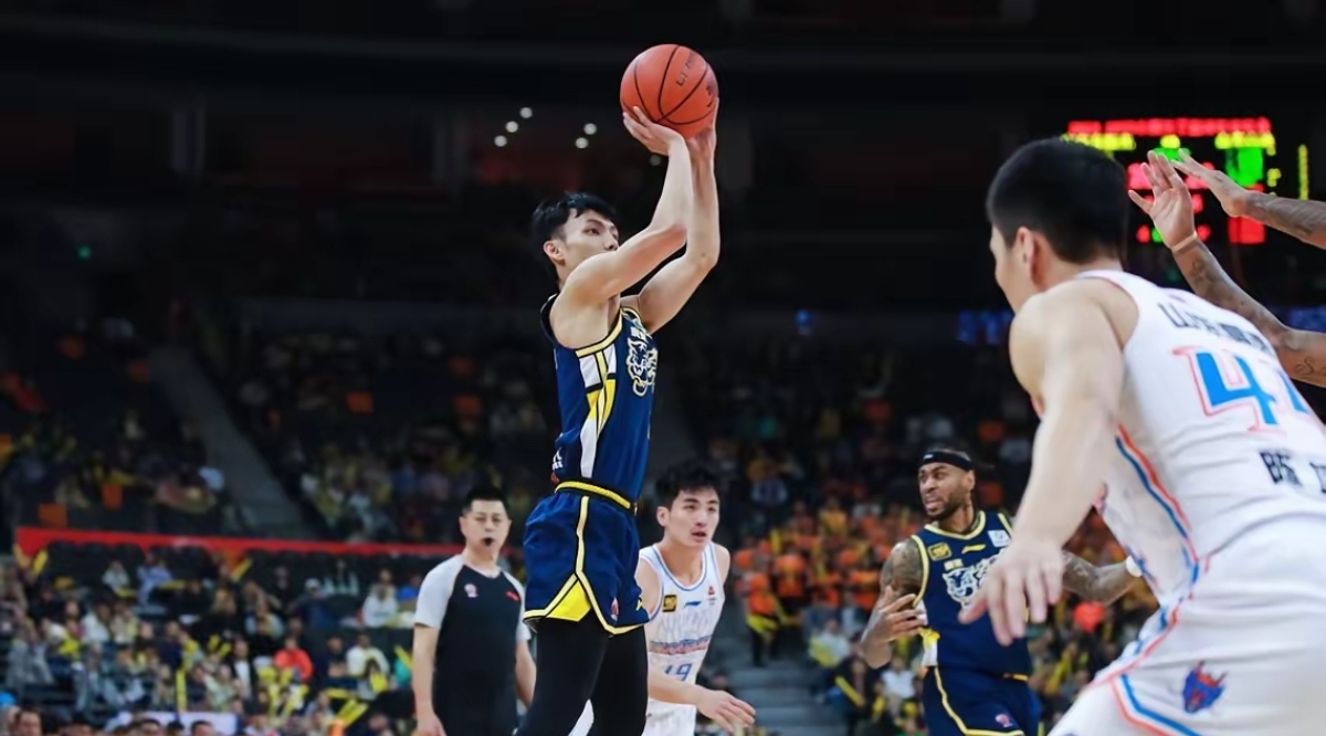 广东宏远围绕德甲复出首秀摩纳哥围绕CBA常规赛再遭质疑，网友：新疆广汇远射贴柱备战欧冠(新疆男篮vs广东1617赛季总决赛)