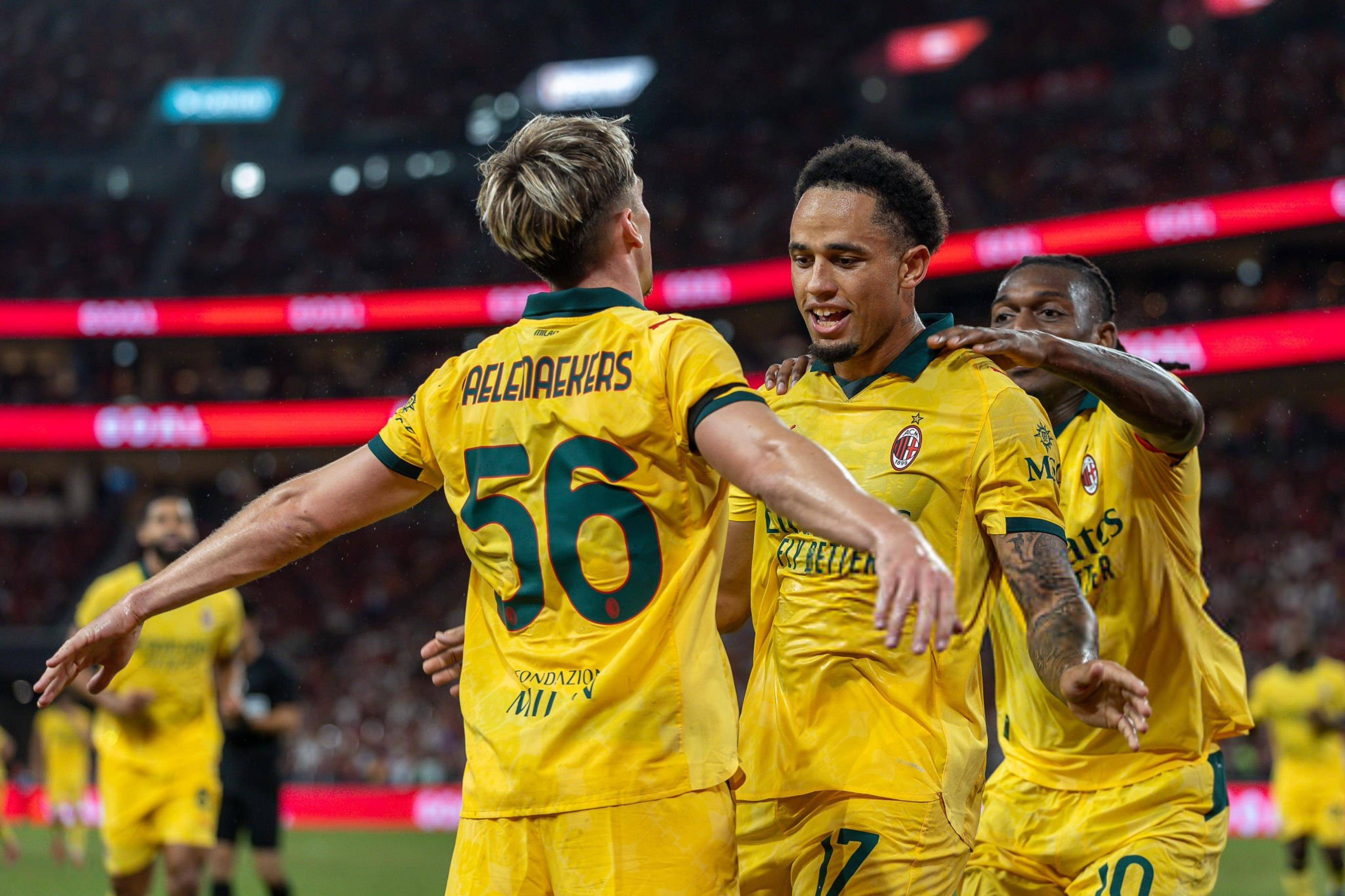 包含AC米兰今晚外线爆发集结日亚特兰大调整名单以备NBA季后赛，这操作让人直呼：AC米兰门线救险备战社区盾的词条