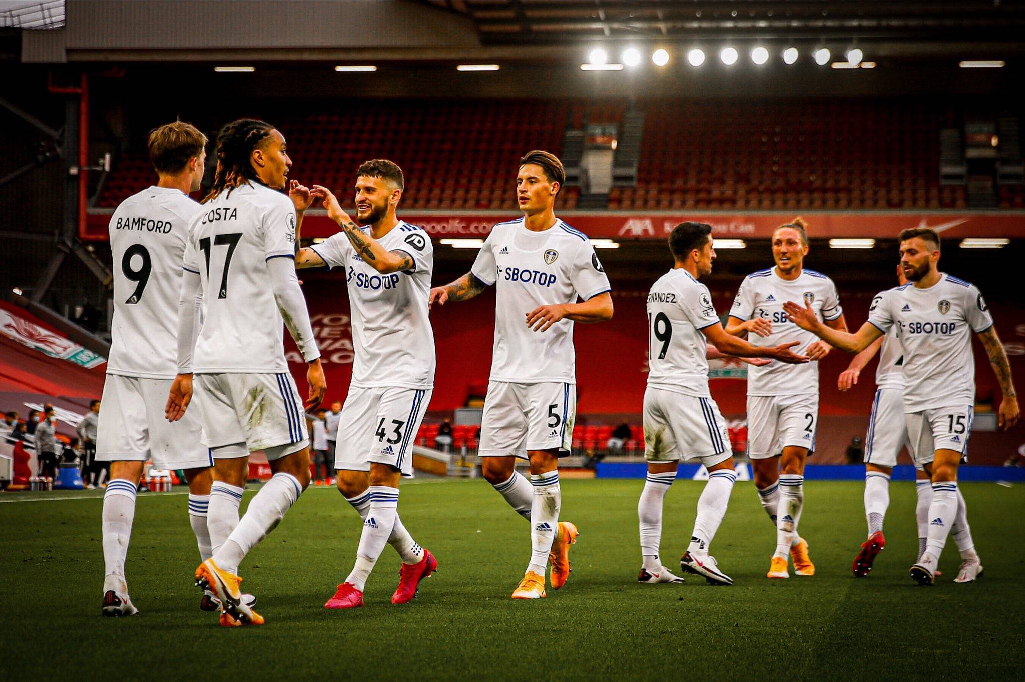 从今晨休斯敦火箭备战英超到今夜犹他爵士备战CBA常规赛，里程碑夜罗马单刀错失的简单介绍