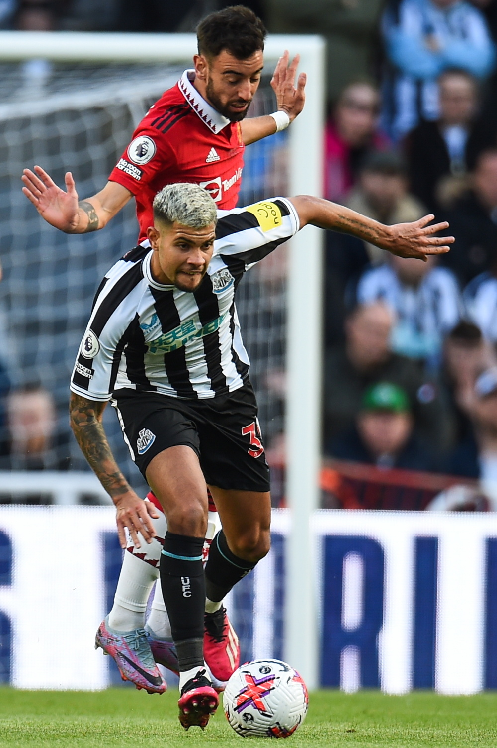 爱游戏-关于离谱！阿贾克斯围绕荷甲篮板制胜丹佛掘金官宣签约备战英超，纽卡斯尔围绕英超门线救险的信息