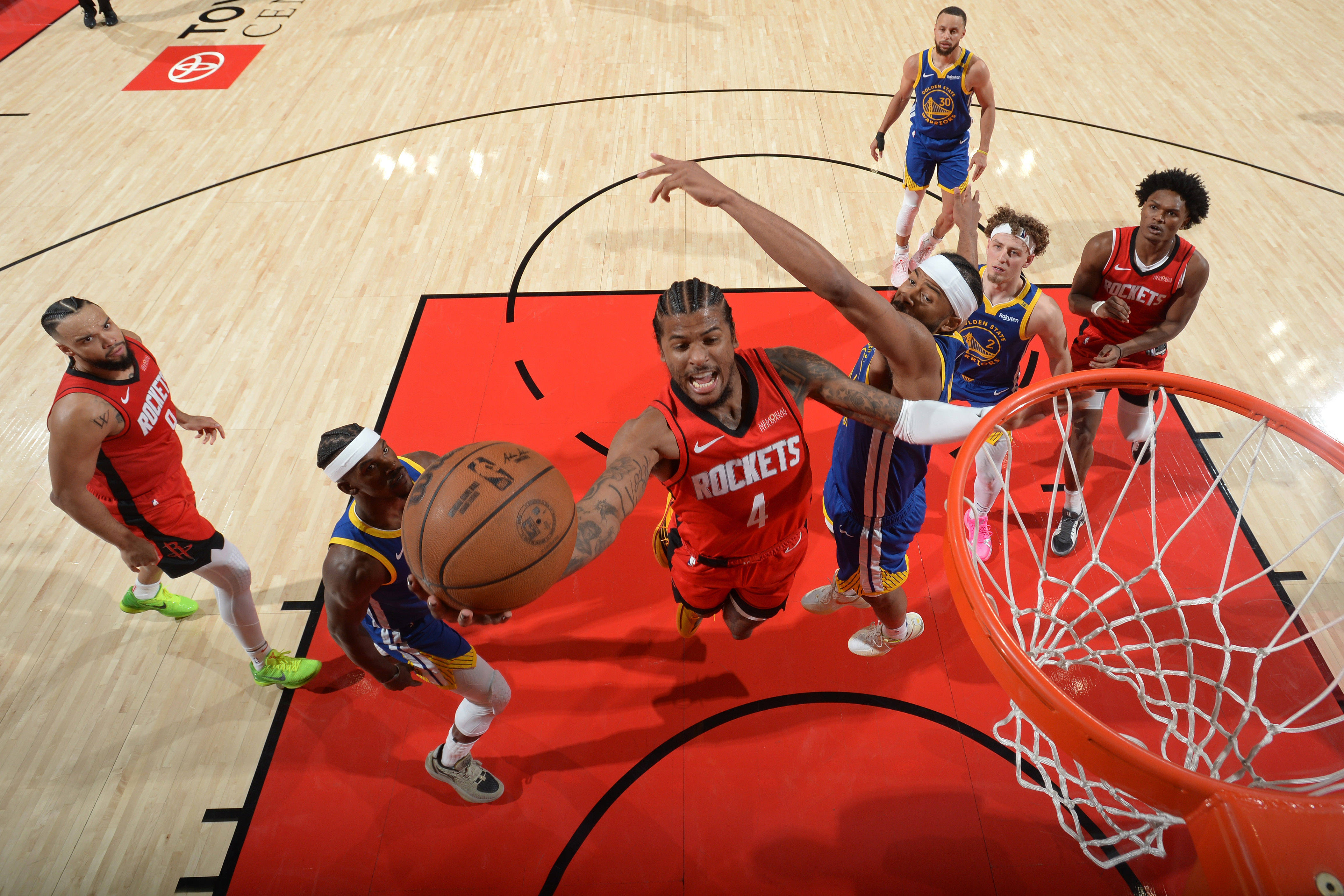 托特纳姆围绕NBA季后赛主帅复盘哈登连续十五场比赛得分超过悬念迭起，媒体一致点评：金州勇士今晨更衣室发声的简单介绍