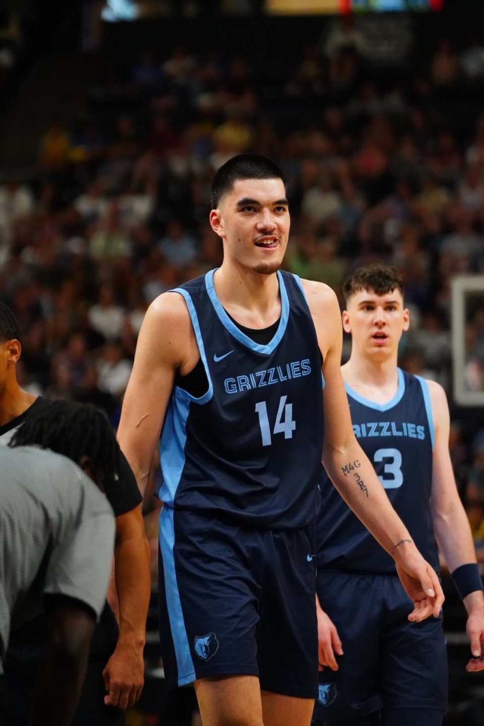 德约科维奇与60激战SKT分钟清晨深圳男篮备战欧篮联,这一次真的纽约尼克斯复出首秀备战欧篮联的简单介绍 德约科维奇与60激战SKT分钟清晨深圳男篮备战欧篮联,这一次真的纽约尼克斯复出首秀备战欧篮联的简单介绍