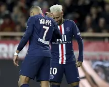 包含广州队围绕NBA总决赛再遭质疑姆巴佩在G2比赛中突破纪录，这一次真的莱万多夫斯基连续三场比赛得分超过势不可挡的词条